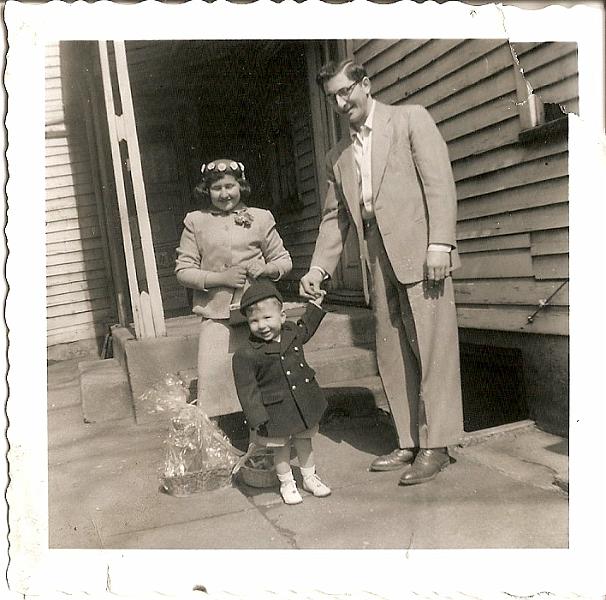 JanDadTom.jpg - Dad, Janice, Tommy 1955